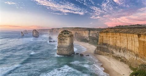 Australia Escorted Tours & Tour Holidays 